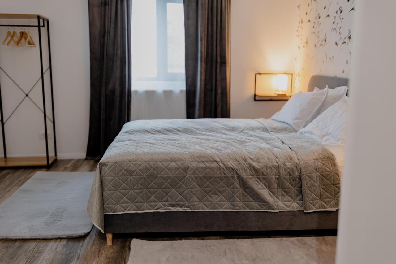 Hotel No. 55 Buzău Esterno foto