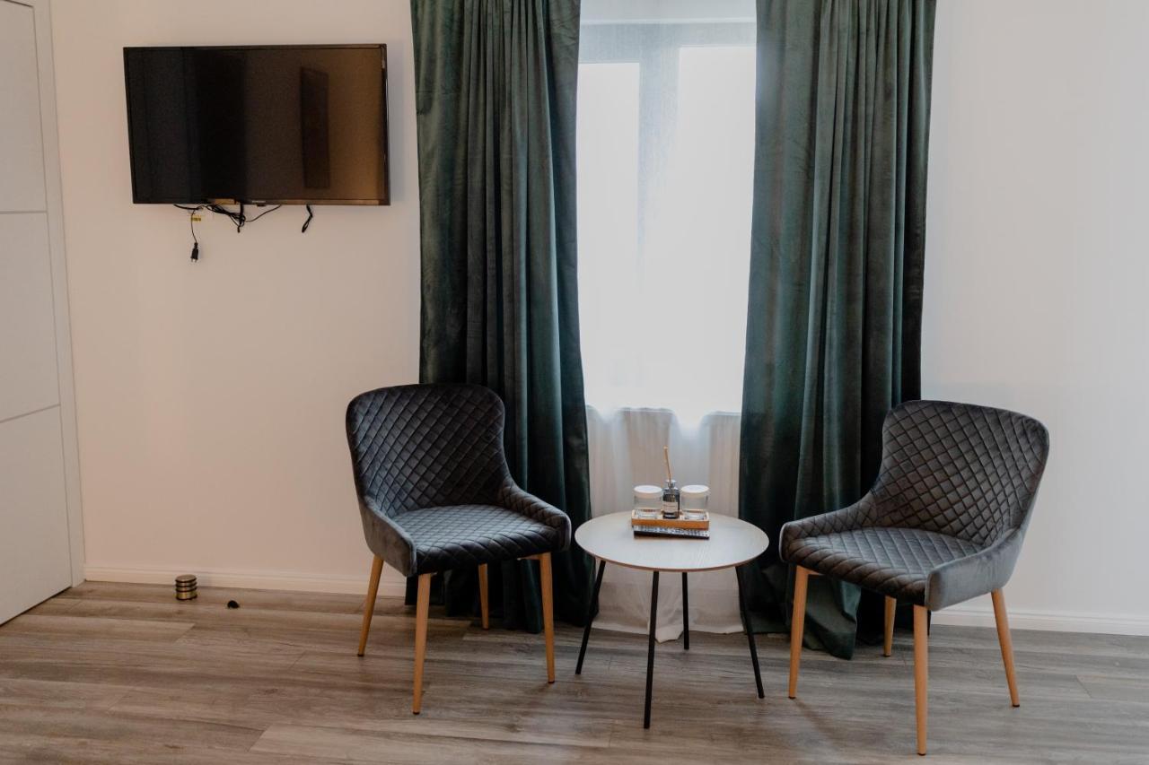 Hotel No. 55 Buzău Esterno foto