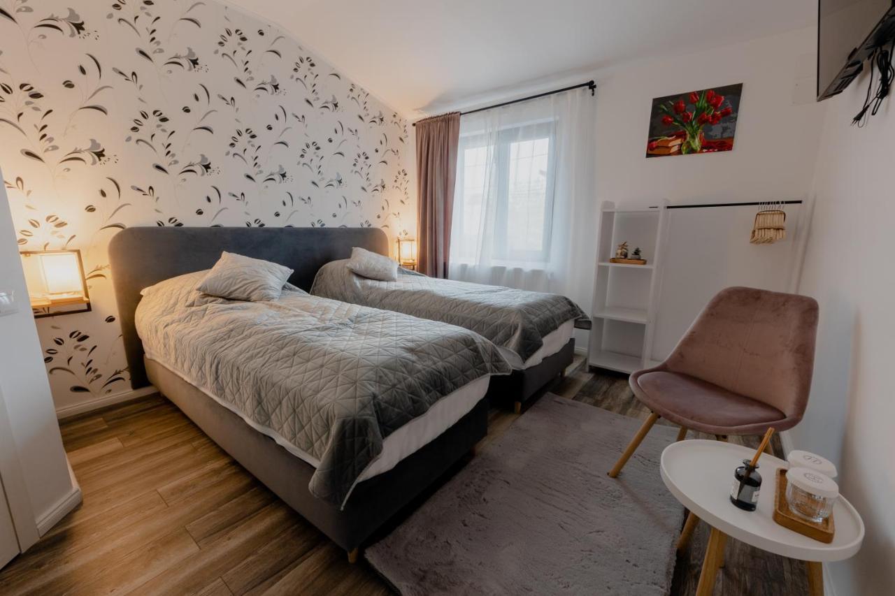 Hotel No. 55 Buzău Esterno foto