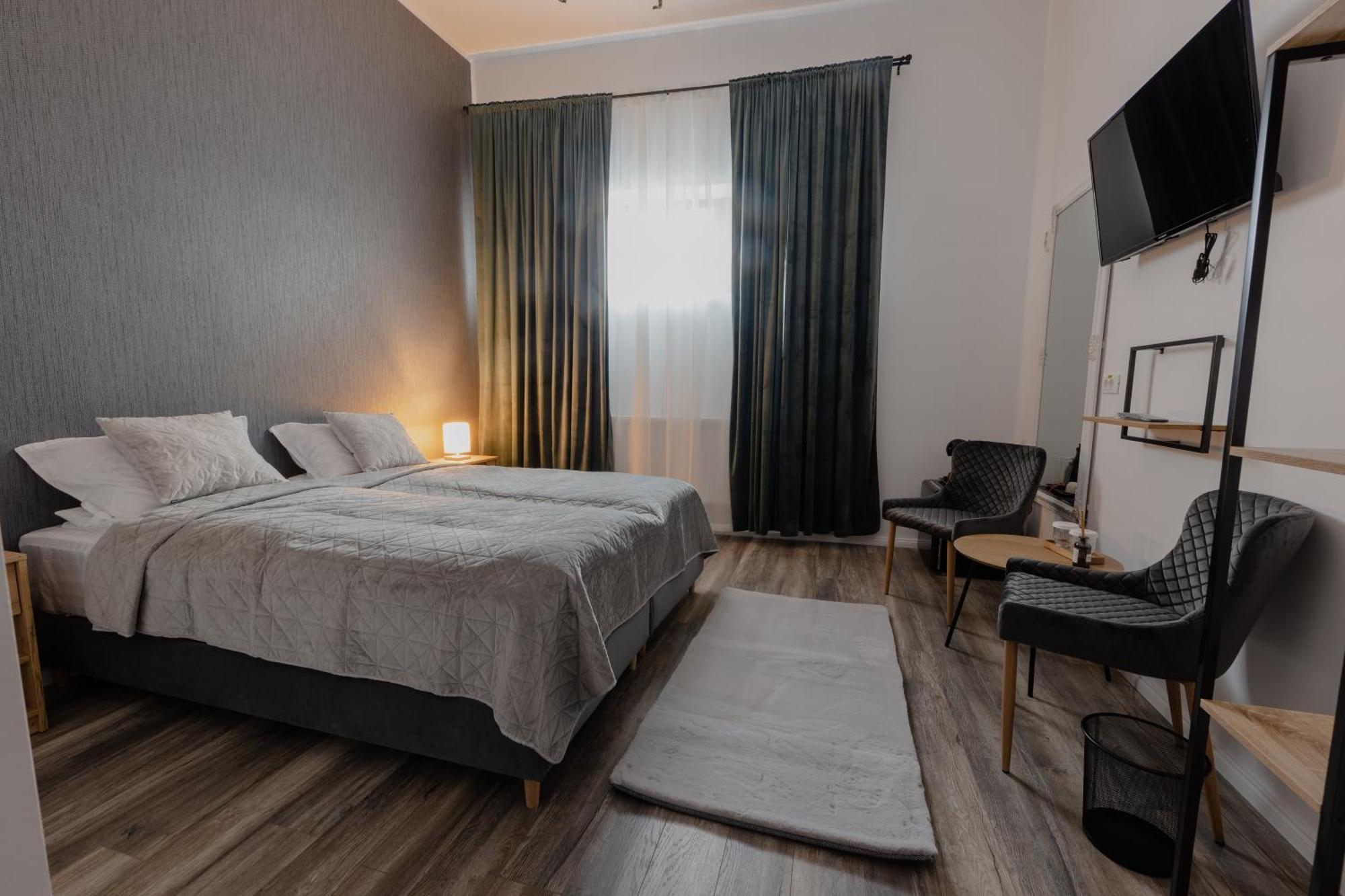 Hotel No. 55 Buzău Esterno foto