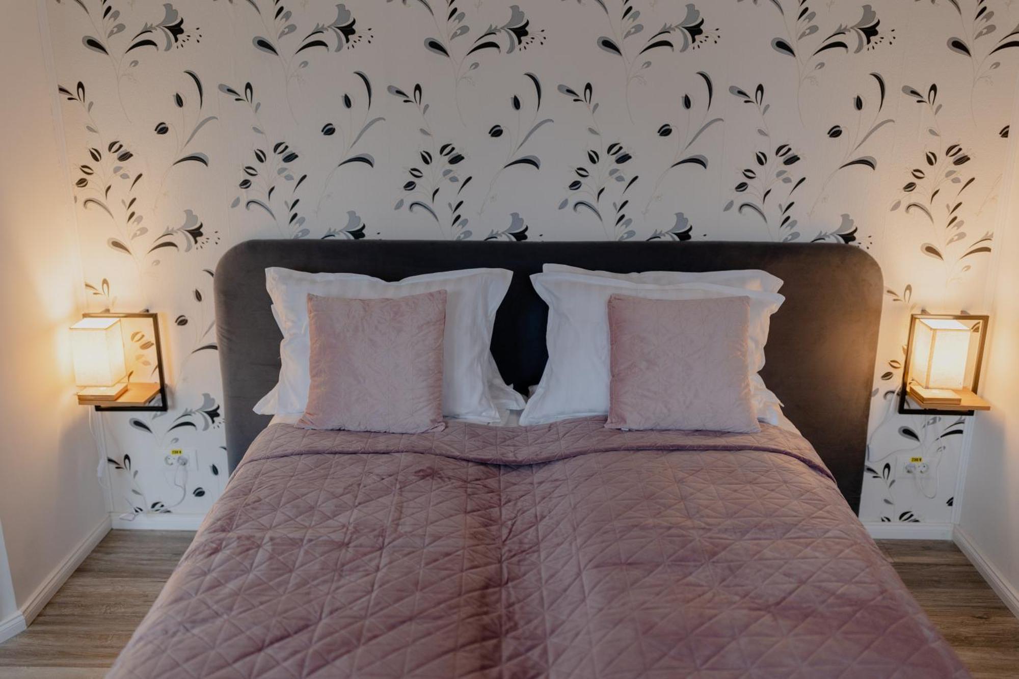 Hotel No. 55 Buzău Esterno foto